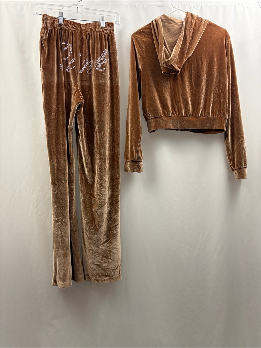 PINK Victoria’s Secret Velour Track Suit Women’s Size S/M Tan 2 Pc Rhinestone - Picture 8 of 9